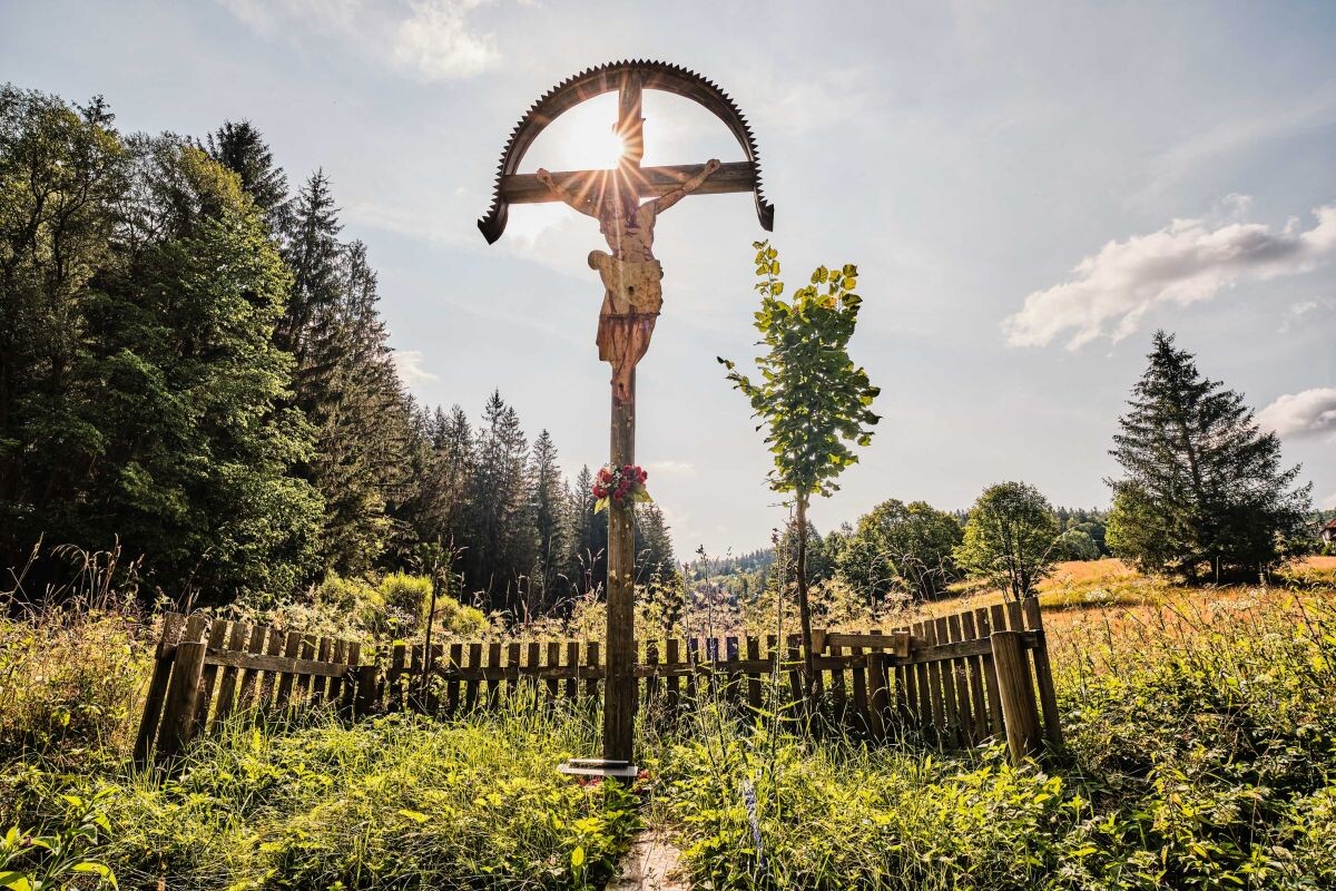 Biely kriz Jedlovnik 8812